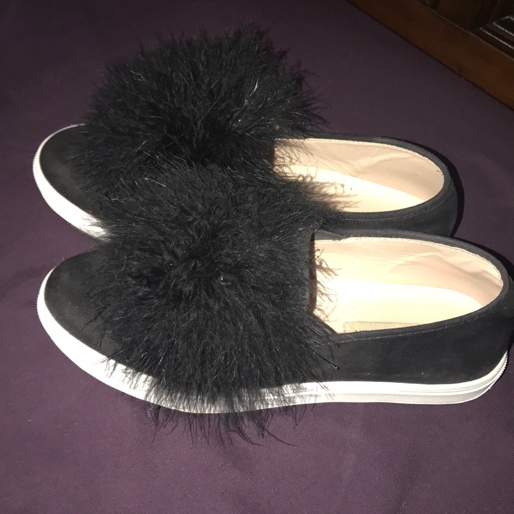 Steve Madden Pom Pom shoes